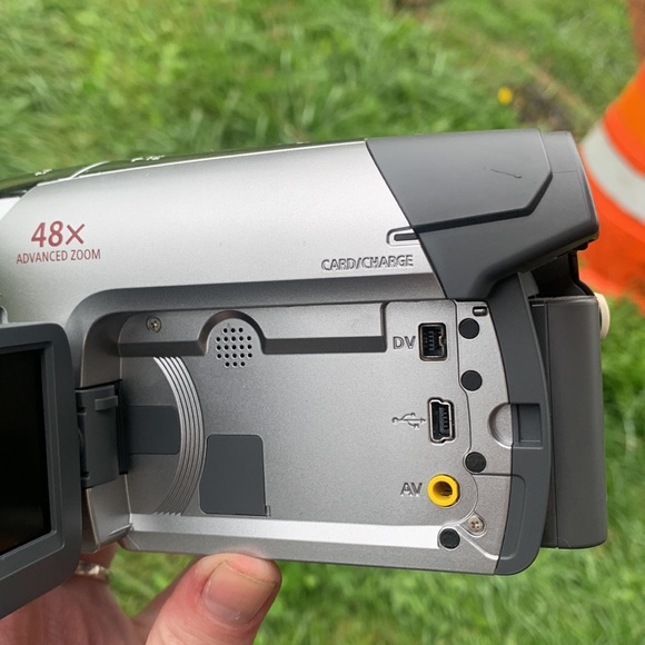 canon mini dv 2R 950 48x advanced zoom video camera retro flip out screen - Picture 8 of 11